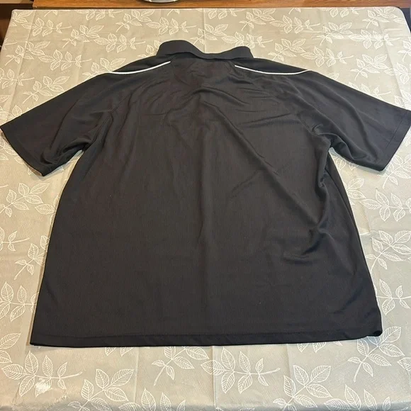 Men’s Reebok Golf Shirt. - Picture 6 of 6